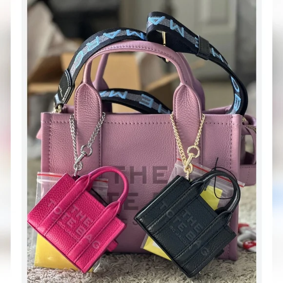 In Search Of Marc Jacobs to Trade For - Picture 3 of 9